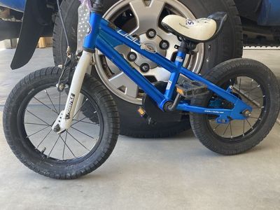 Bomber little kid bike