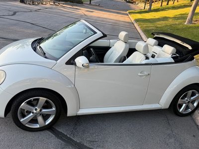 2007 VOLKSWAGEN BEETLE Triple White