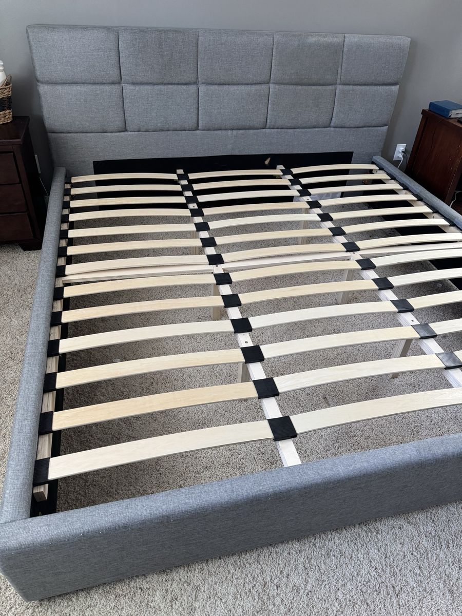 Platform bed King size