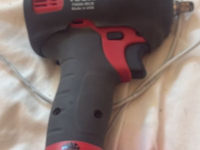 Mac Tools 3/8" Impact Wrench with DeWalt 20V 2Ah Battery & Charger (Used)