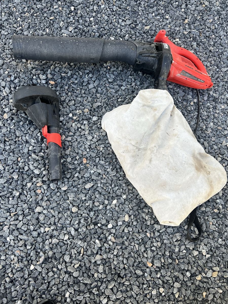Leaf Blower and Vacuum
