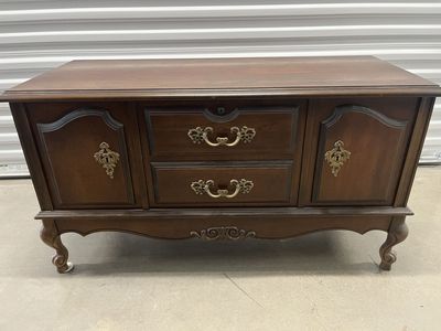 Lane Cedar Chest