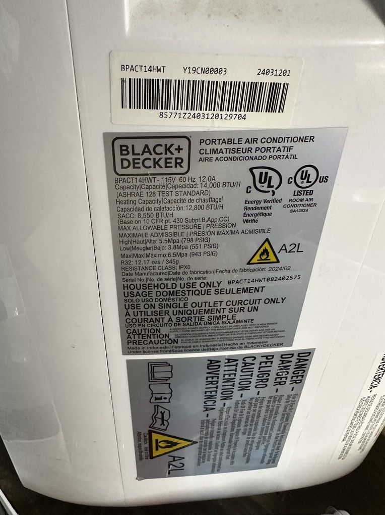 Black +Decker 14,000 BTU Portable Air Condintioner
