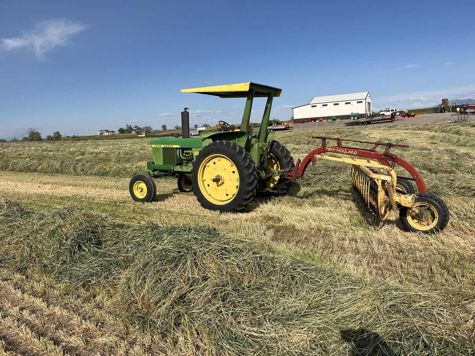 New Holland 258 hay rake