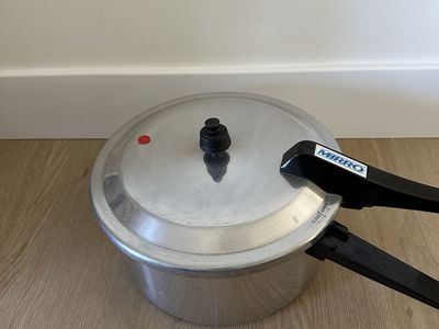 Nice Pressure Cooler
