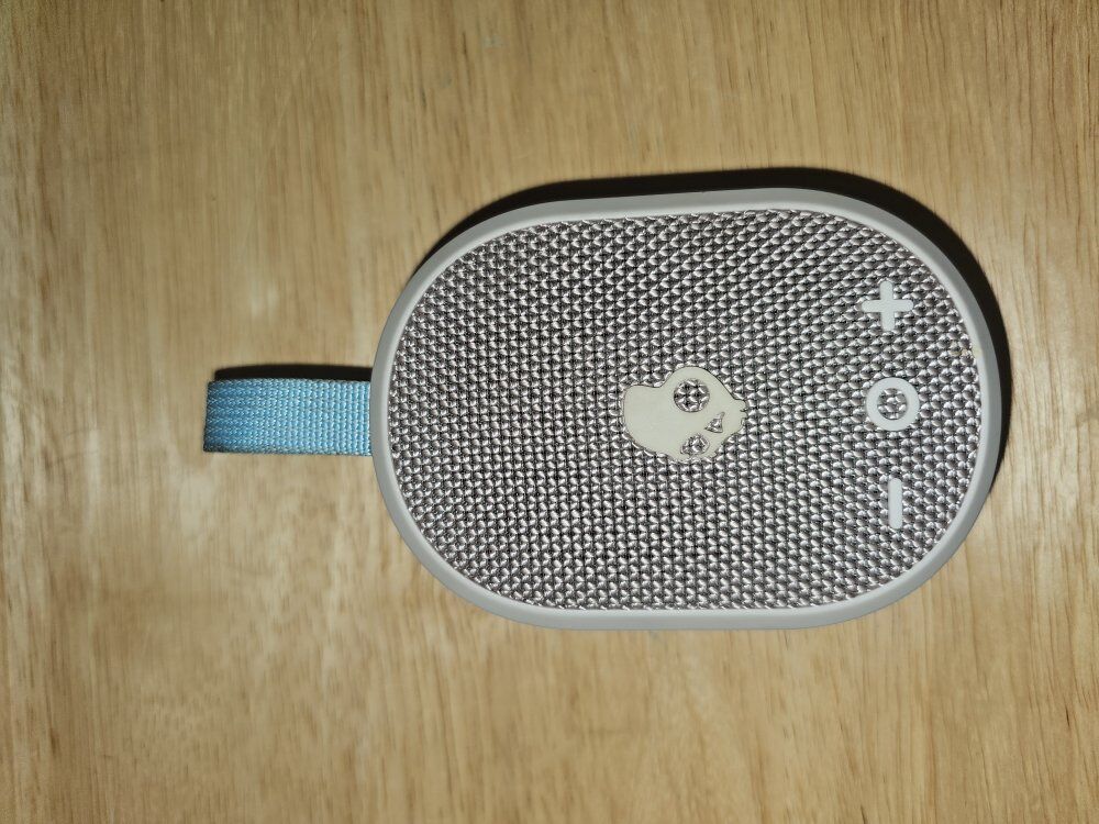 SkullCandy ounce Bluetooth speaker w/bassboost NEW