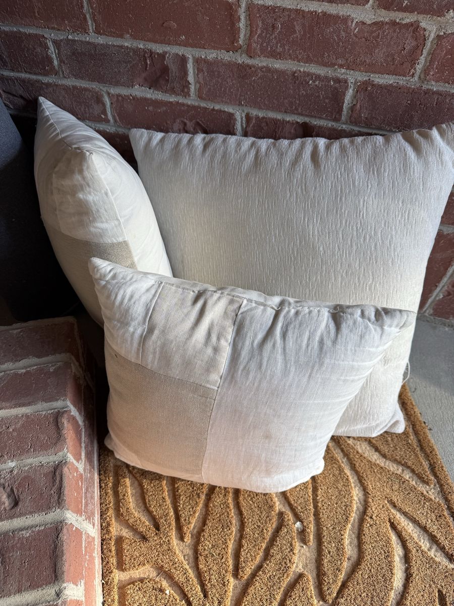 Free Throw Pillows
