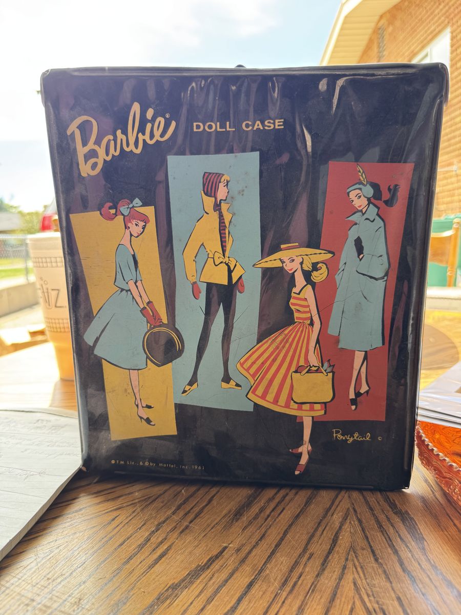 Vintage 1961 Mattel Barbie Doll with Black Doll Case