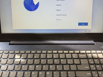 Lenovo IdeaPad 3 Laptop - Intel i5-10210U, 16GB RAM, 256GB SSD, Windows 11 Home