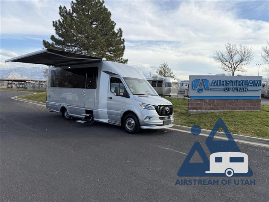 New 2026 Airstream Atlas AP Murphy Suite Motor Home Class B+ - Diesel Stock #25UM040