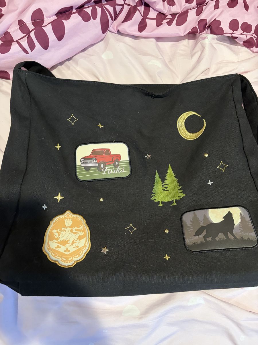 The Twilight Saga Forks Novelty Black Canvas Shoulder Bag