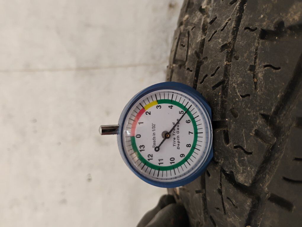 3 ROADIAN AT 235/70R16