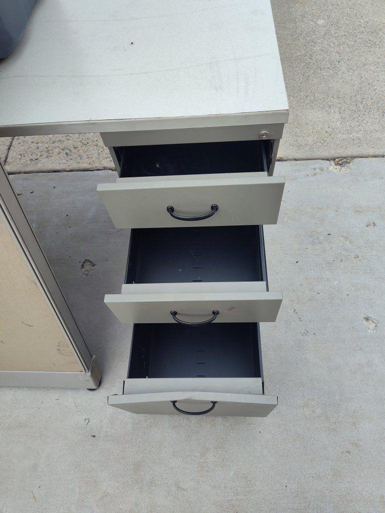 Metal Office Desk with Drawers