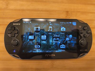 PS Vita 1000 - OLED Model