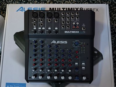 Alesis - Multimix 8 USB FX