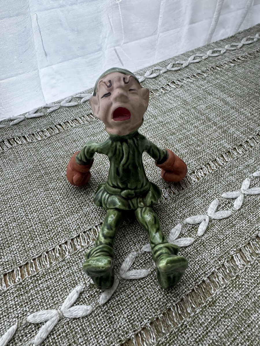 vintage 1950s Gilner Pottery ceramic boxing pixie elf figurine