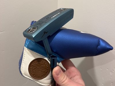 Mizuno M-Craft OMOI Type 02 Blue Ion 34" Putter W/Matching Head Cover
