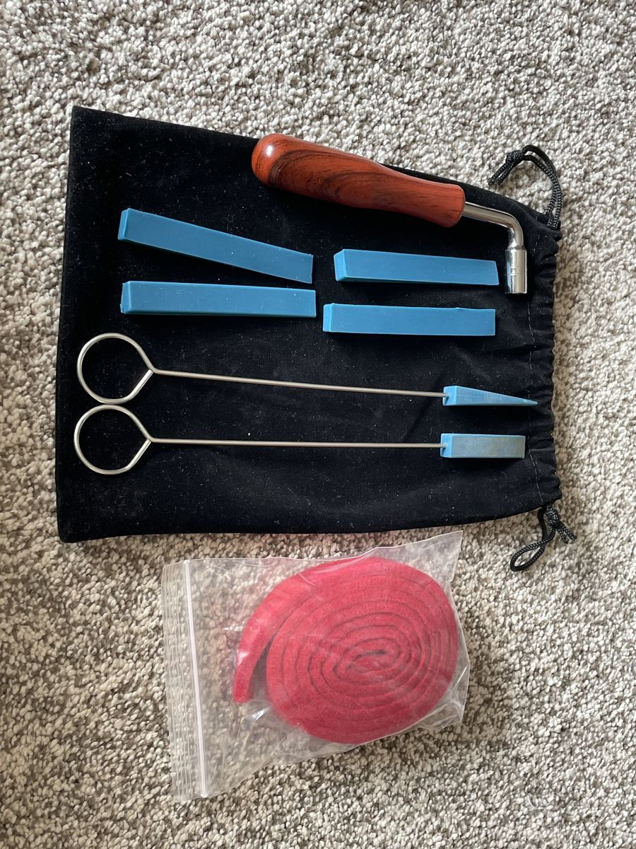 Piano tuning kit