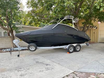 Yamaha AR240 High Performance Boat with Trailer, White & Grey Interior