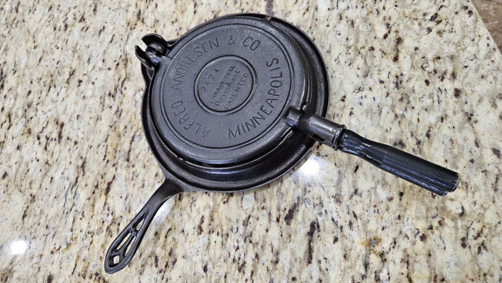 Vintage Alfred Andresen Cast Iron KrumKake Iron