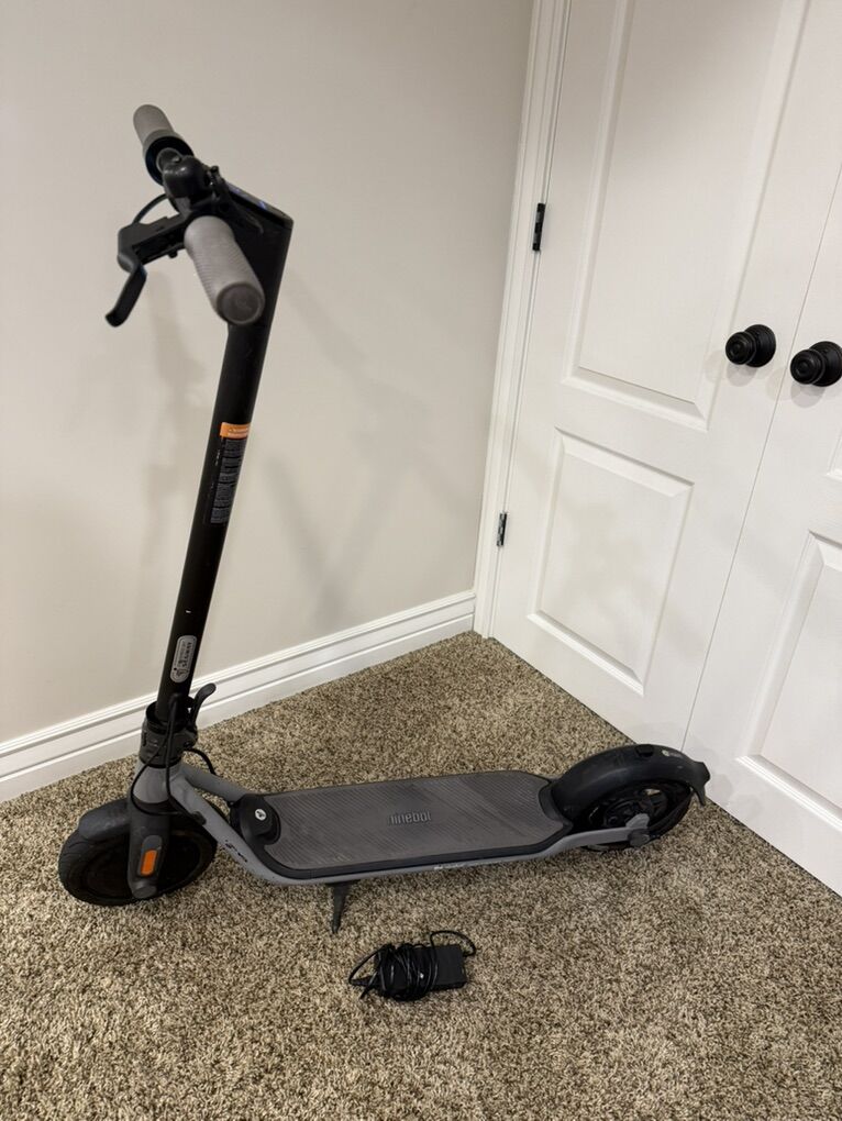 Segway Ninebot Scooter