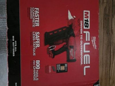 MILWAUKEE M18 FUEL Duplex Nailer (2844-20)
