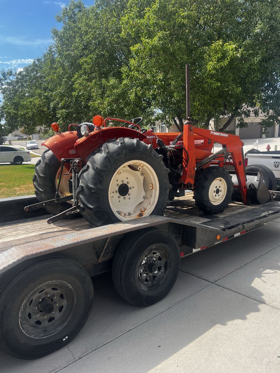 Yanmar 33 hp tractor 4wd with loader