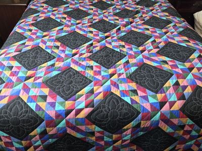 Queen Size Quilt, Vibrant Colors, Hand Quilte