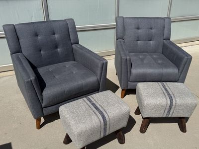 Accent chairs with foot rests
