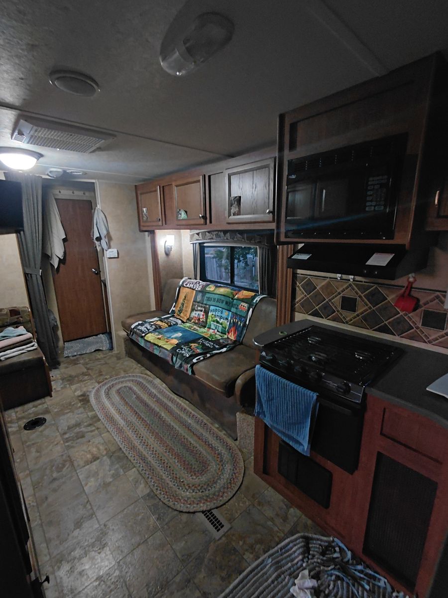 Main image 2