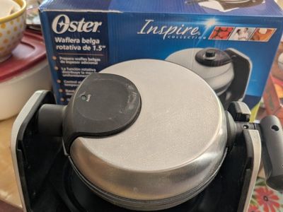 Oster 1.5" Flip Belgian Waffle Maker