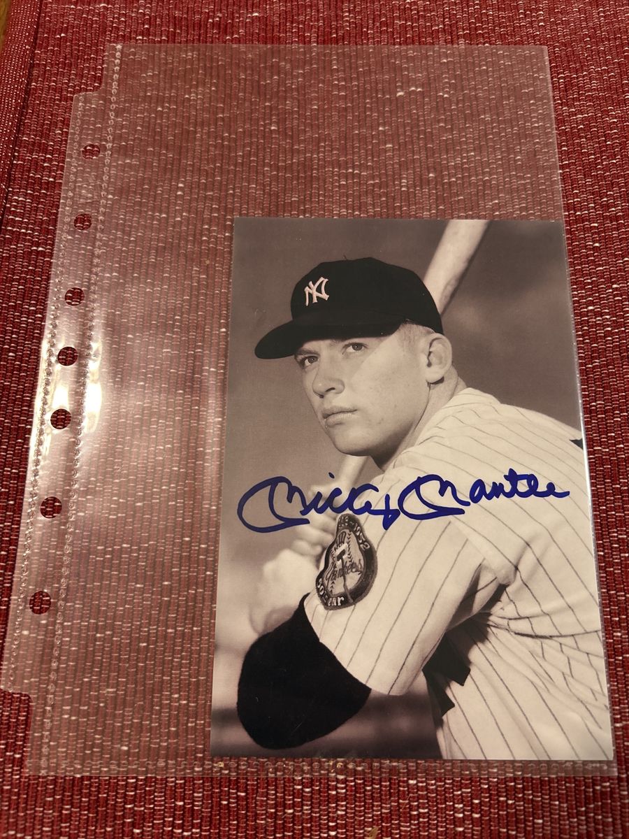 Mickey Mantle 4x6 B/W Autograph MLB New York Yankees Baseball Hand Signed Photo with Certificate of Authenticity COA