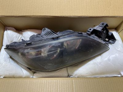 03-06 Mazda3 LT Headlight