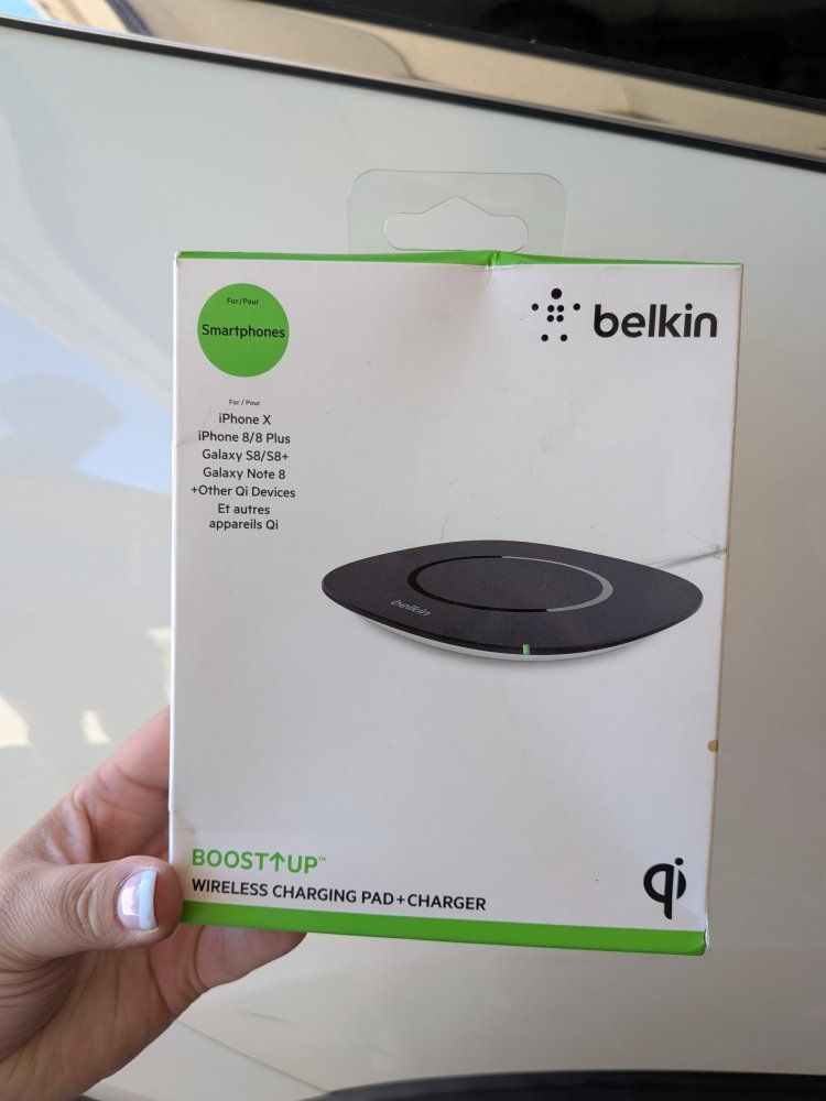 NEW Belkin Boost Up Qi Wireless Charging Pad 5W – Universal Wireless Charger for iPhone XR, XS, XS Max / Samsung Galaxy