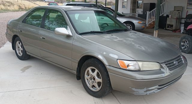 1997 TOYOTA CAMRY LE