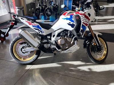 2025 Honda Africa Twin Adventure Sports ES - H0044