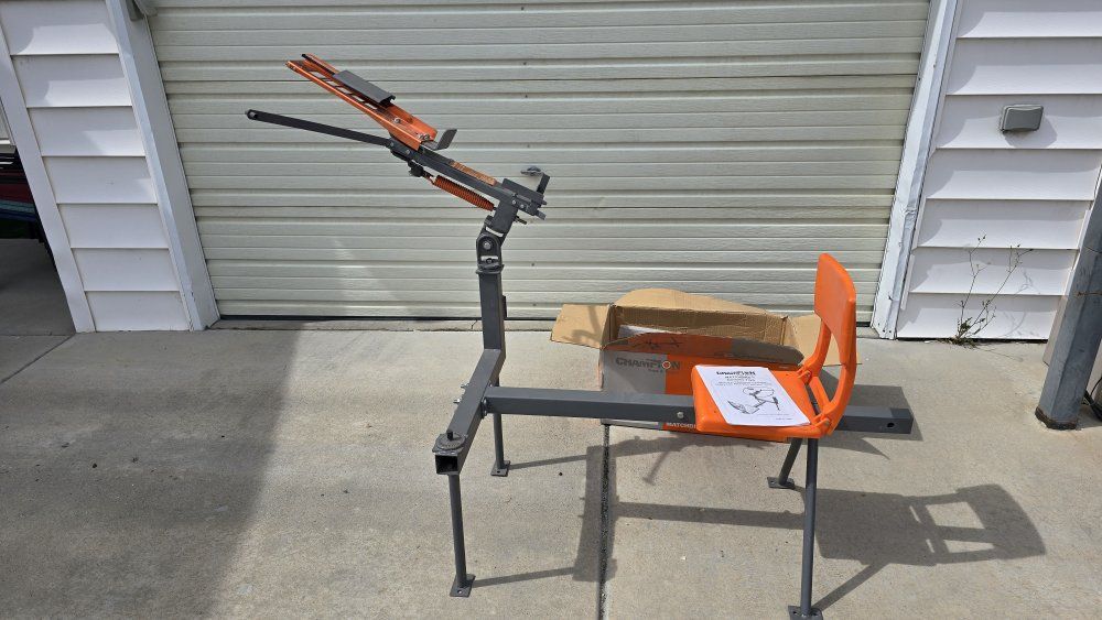 Clay Pigeon thrower