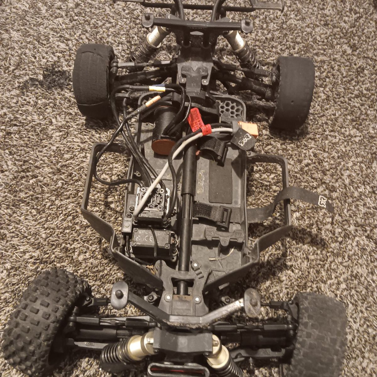 arrma senton 3s (heavily modded)