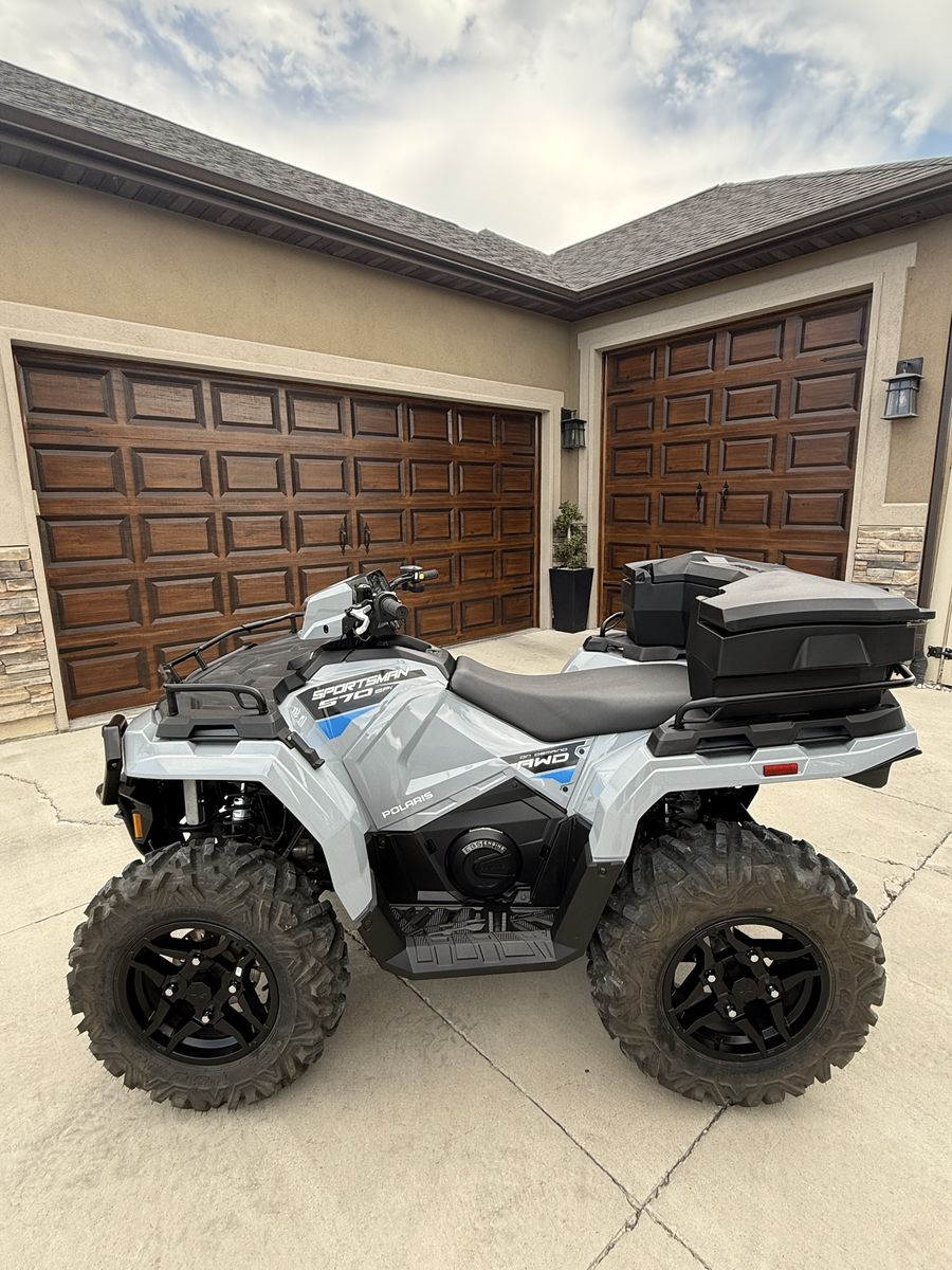 2024 Polaris Sportsman 570 Premium - Only 126 miles!
