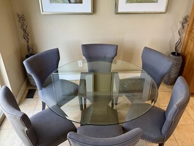 Round table
