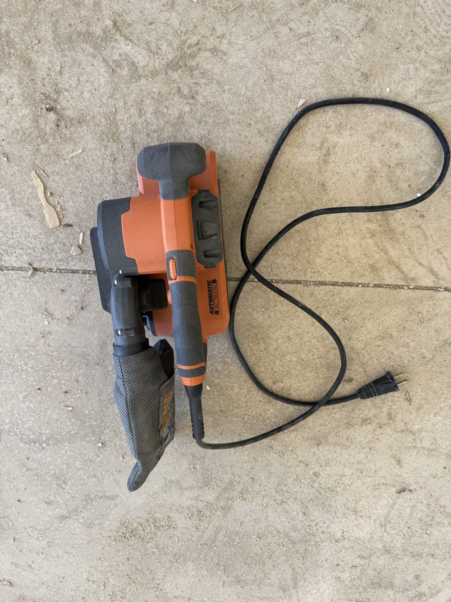 Rigid 6.5 Amp Corded Belt Sander