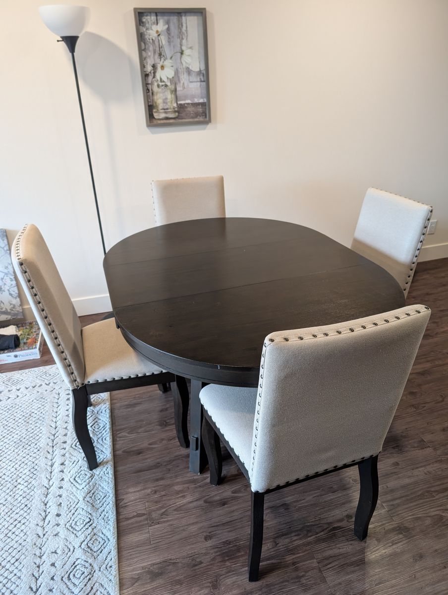 Charming Table and Chairs