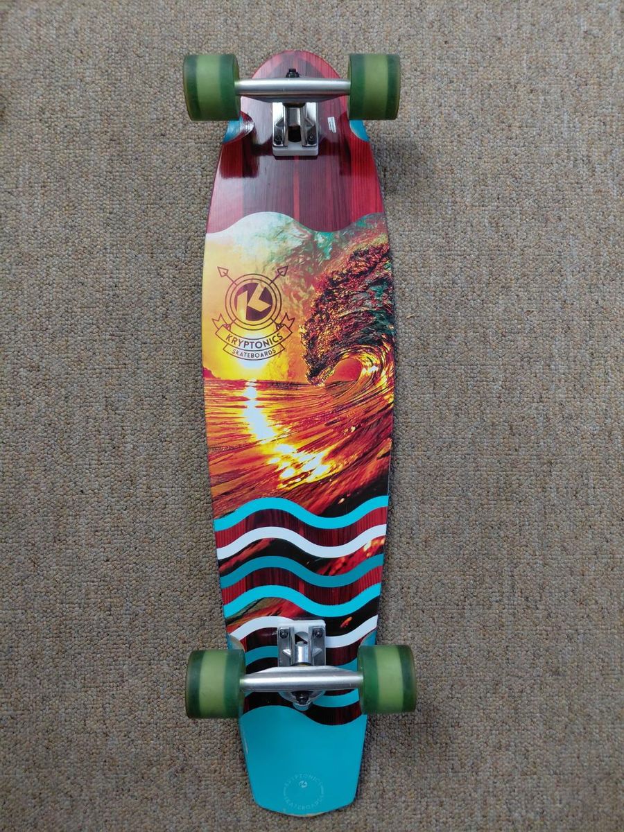KRYPTONICS Skateboard
