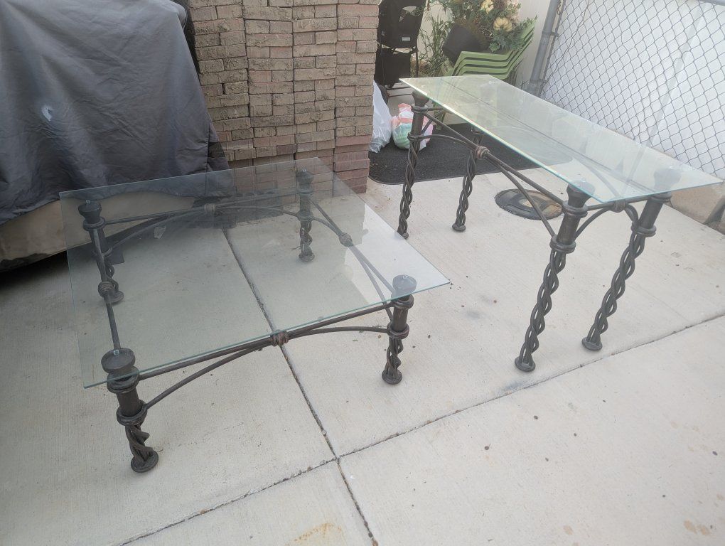 Glass coffee table and entryway