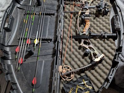 Browning Micro Midas 3 Bow Package - RH 75th Anniv. Edition w/ Case & Arrows