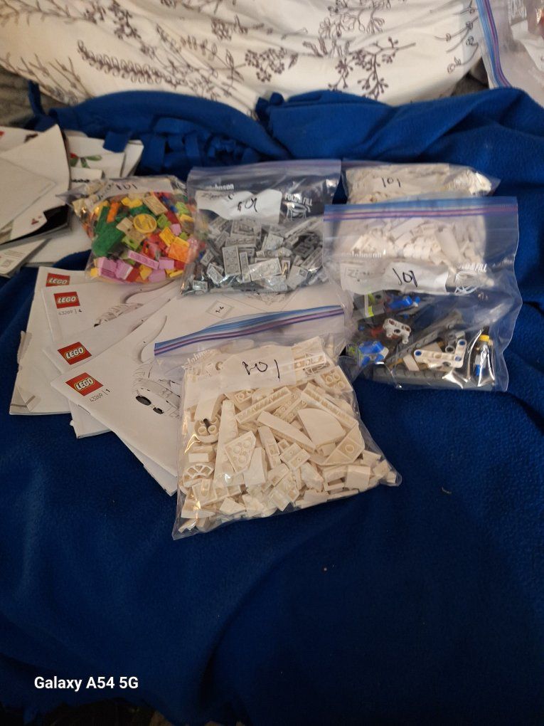 Lego Disney 101 Damatians building kit