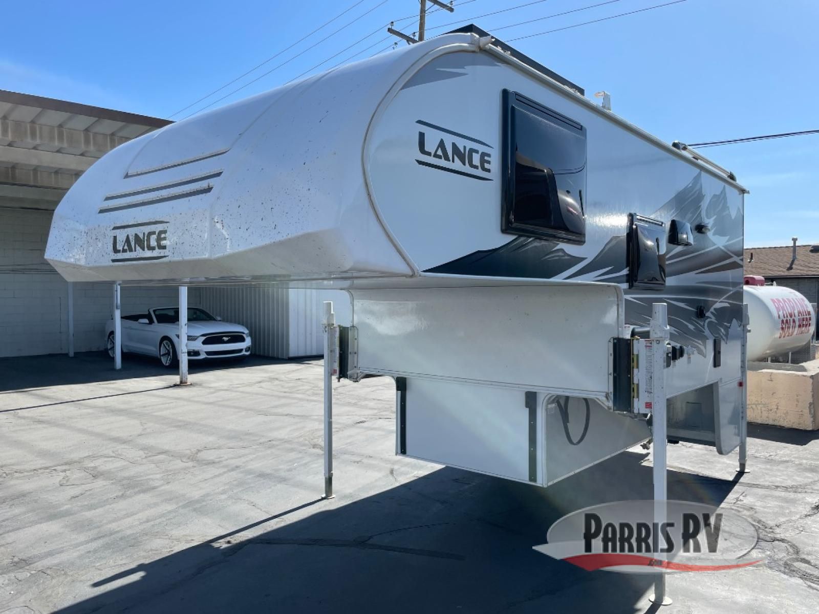 Main image 7