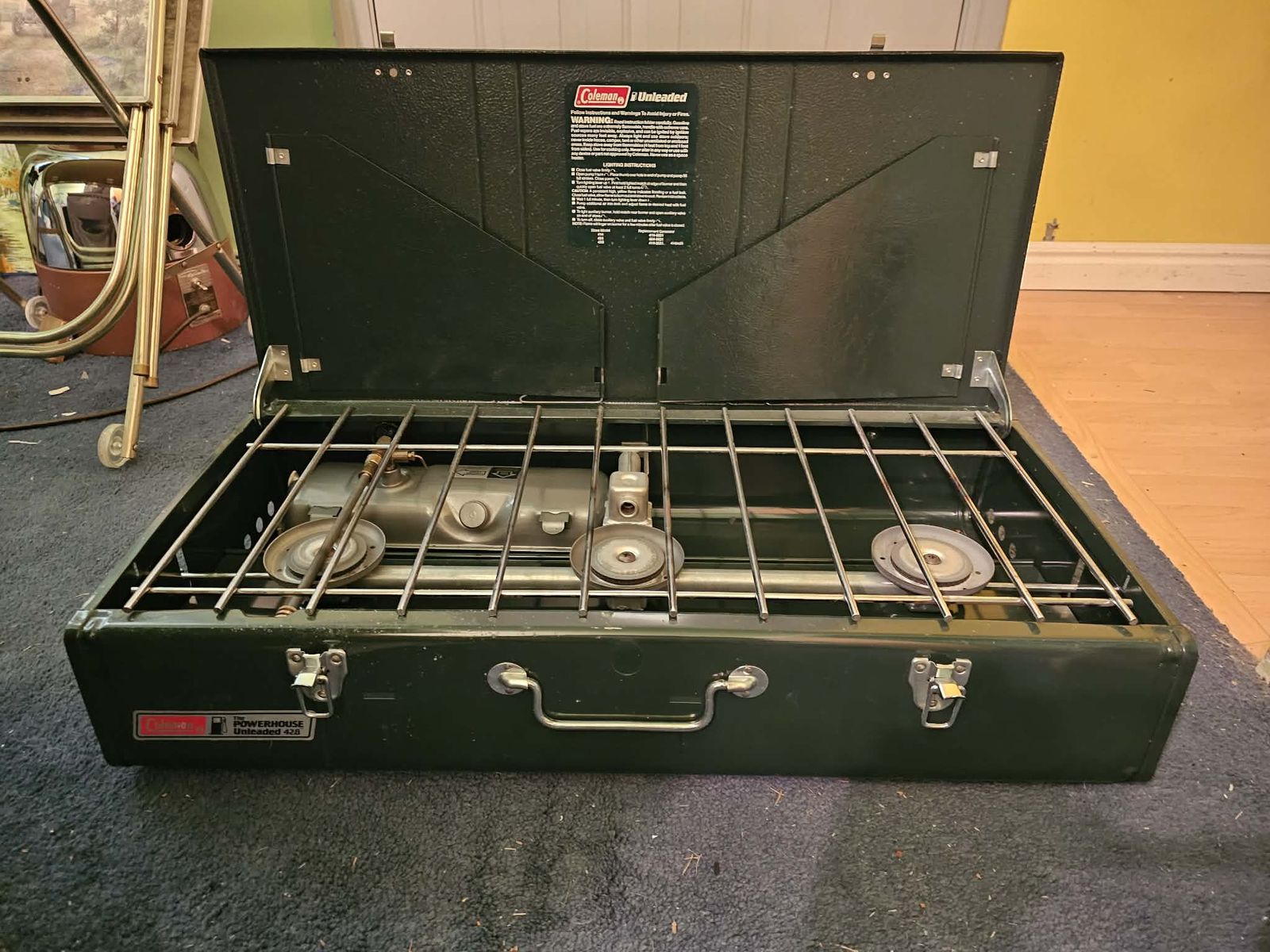 Coleman duel fuel campstove
