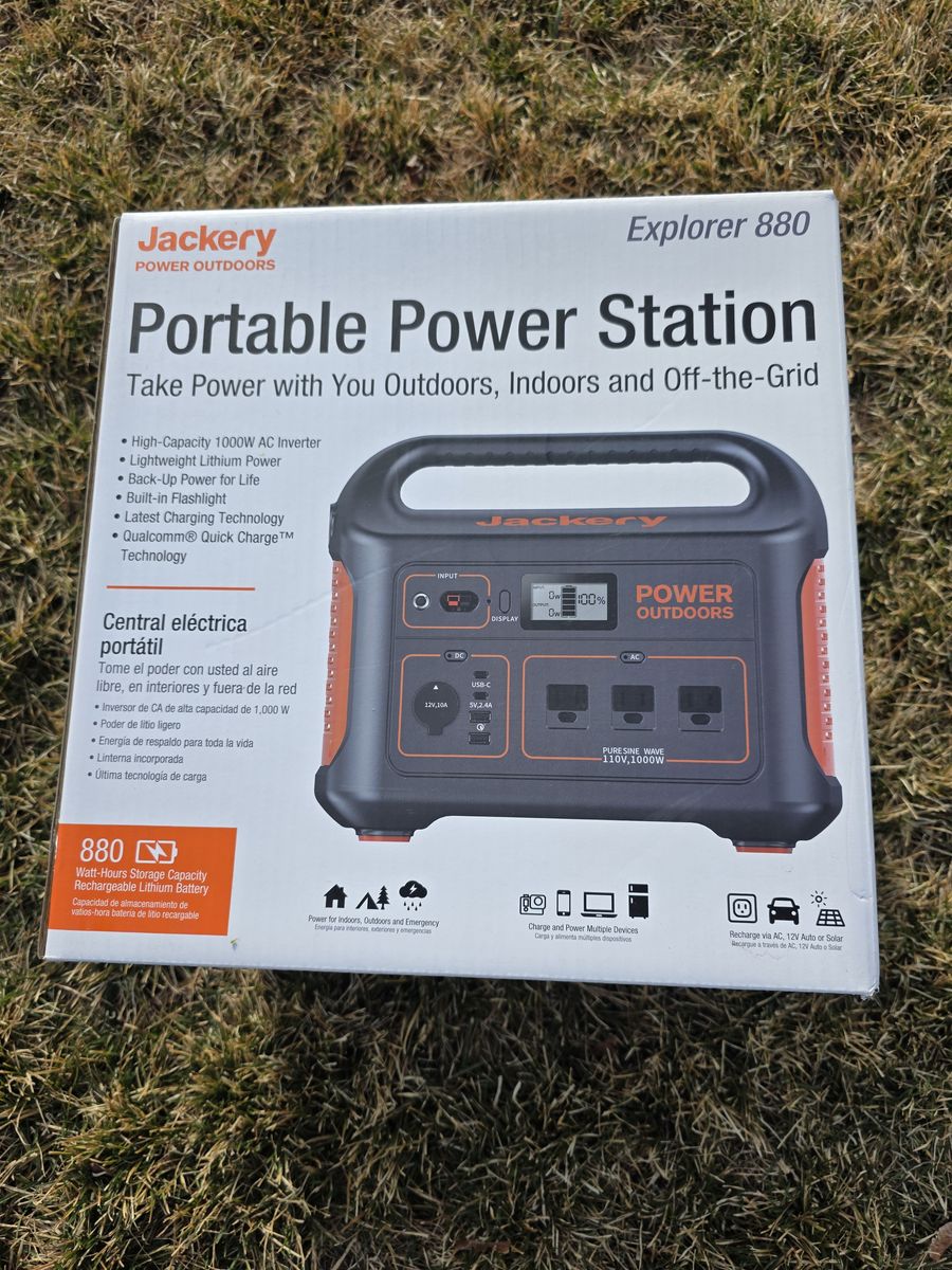 JACKERY EXLPORER 880