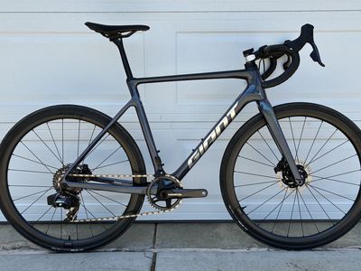 2024 Giant TCX Advanced Pro Gravel/Cyclocross Bike - Excellent Condition